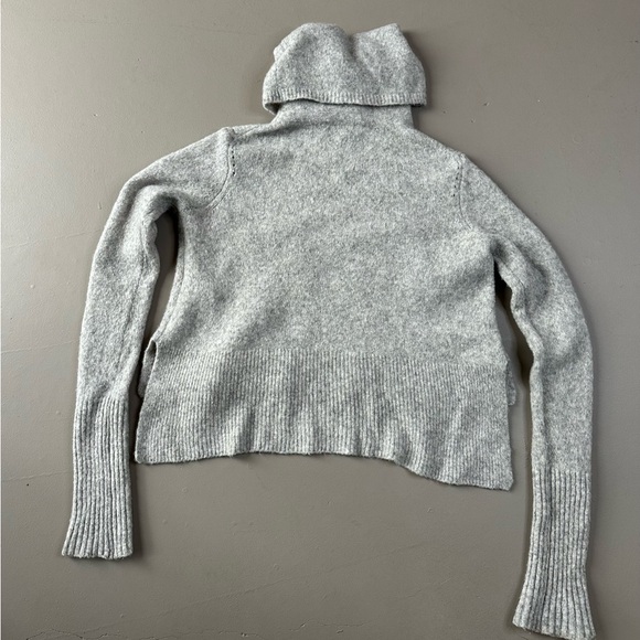 AllSaints Gray Wool Yak Blend Cropped Turtleneck Sweater Small Soft Knit - Picture 5 of 5